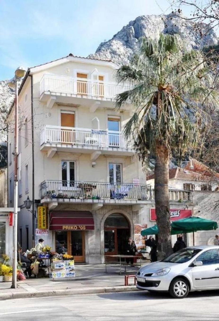 Apartment Toma Omis Exterior photo