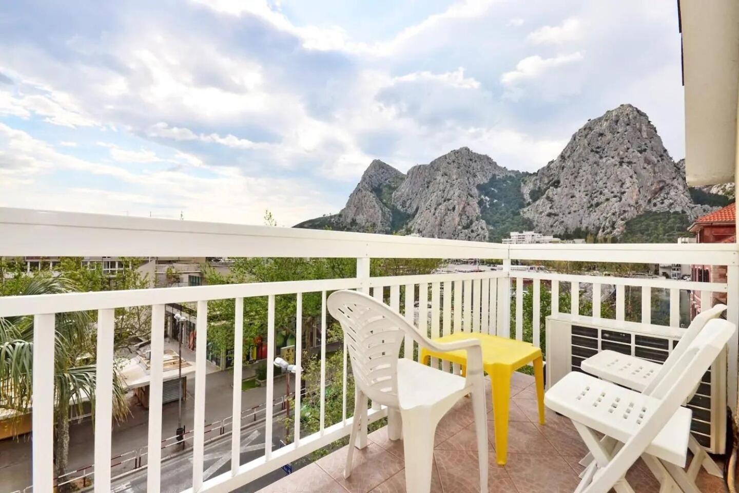 Apartment Toma Omis Exterior photo